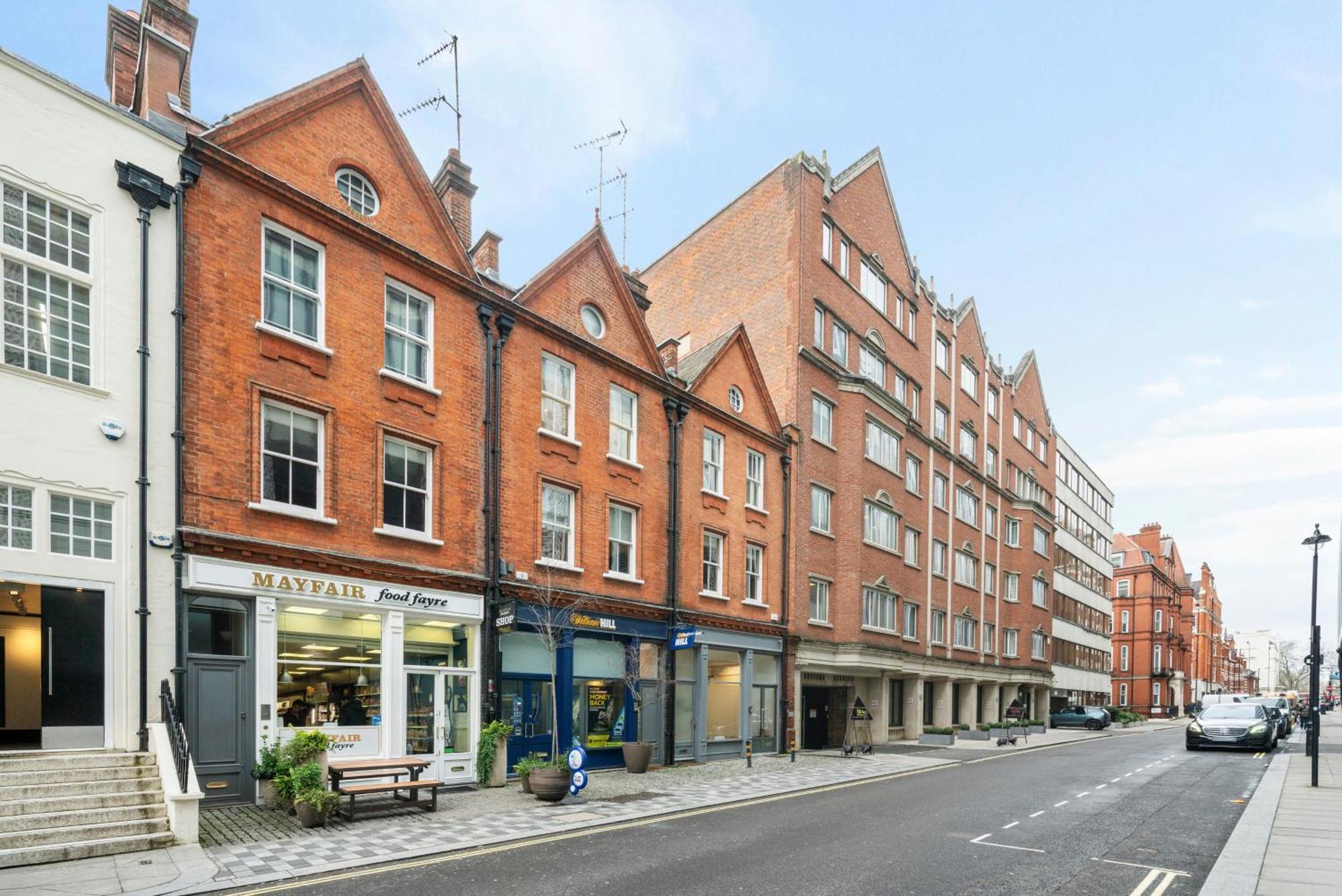Chic 2 Bed Maisonette In Mayfair 32A London Exterior photo