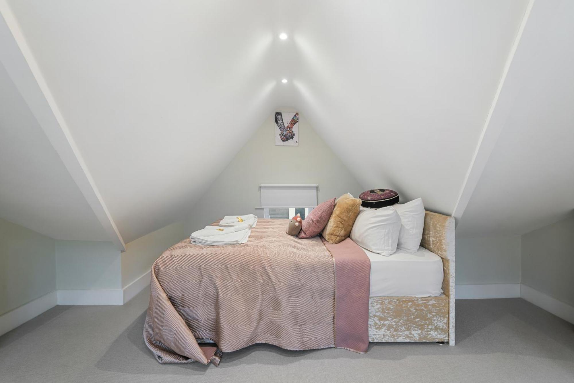 Chic 2 Bed Maisonette In Mayfair 32A London Exterior photo
